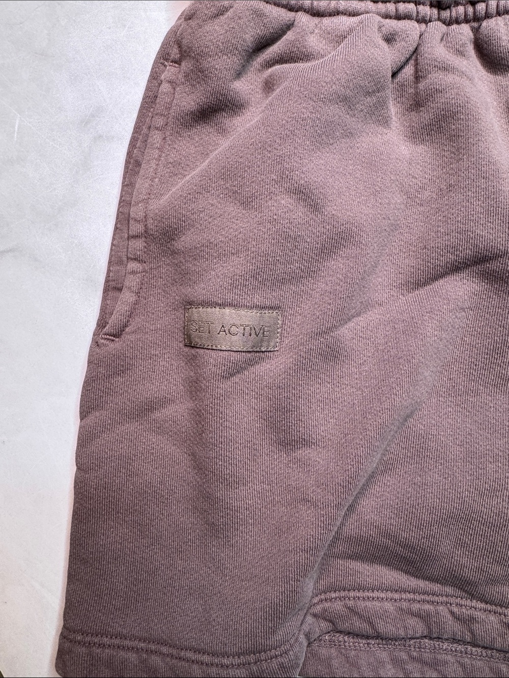 Set Active Sweat Short in Pepper - Picture 3 of 5